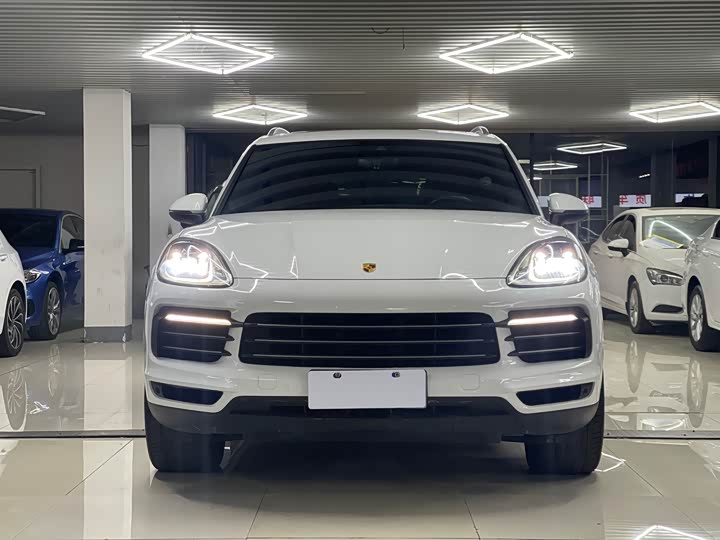 Фото 2 - Porsche Cayenne