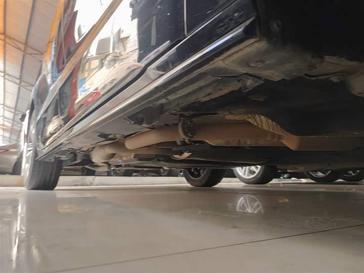 Фото 21 - Toyota Granvia