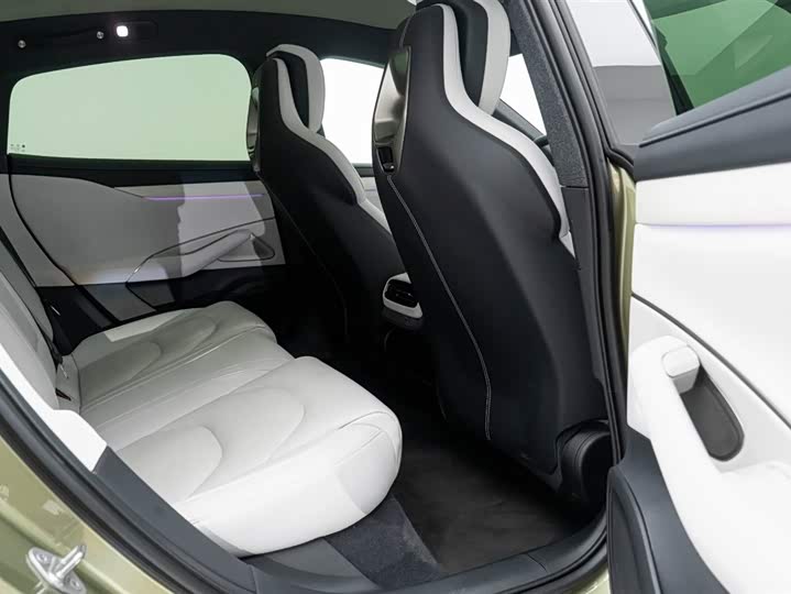 Фото 19 - Xiaomi SU7