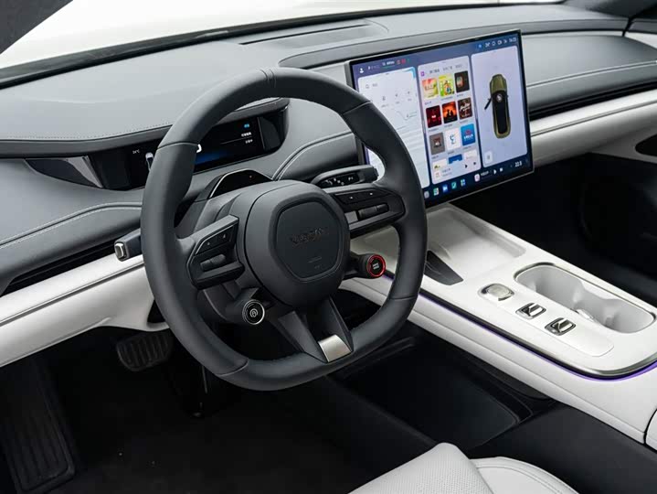 Фото 26 - Xiaomi SU7