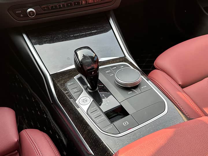 Фото 14 - BMW 3 Series