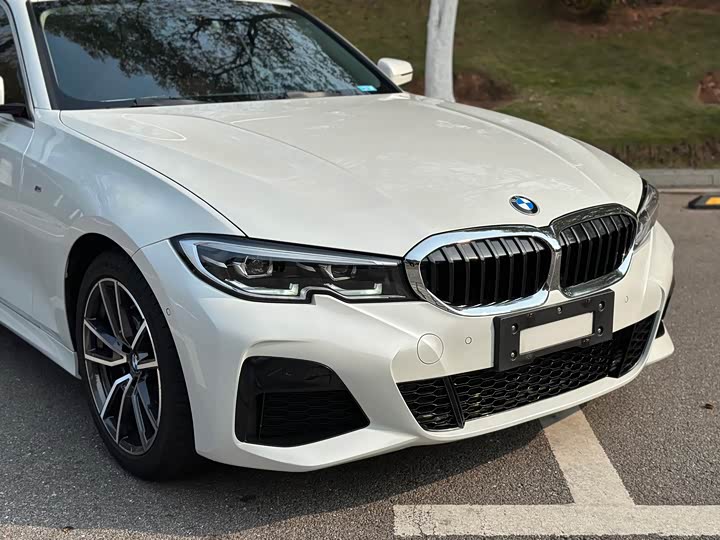 Фото 16 - BMW 3 Series