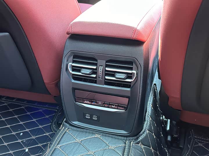 Фото 29 - BMW 3 Series