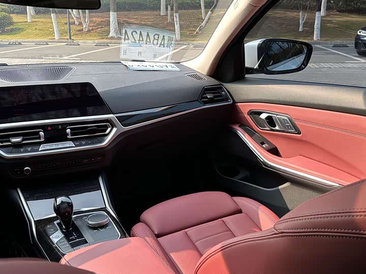 Фото 31 - BMW 3 Series