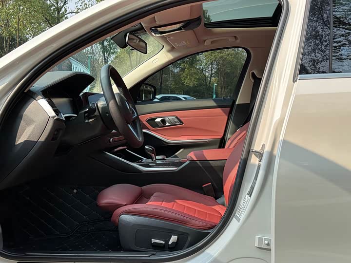 Фото 8 - BMW 3 Series