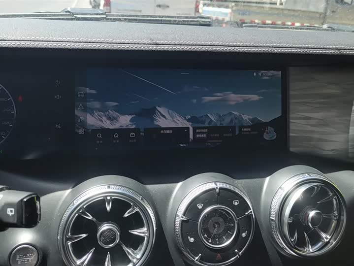 Фото 13 - Tank 300