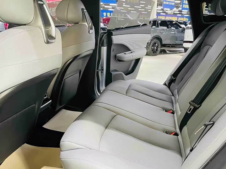 Фото 8 - Nissan N7