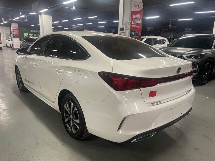 Фото 12 - Changan Eado Plus