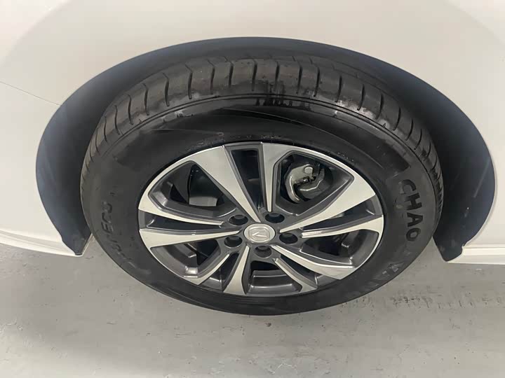 Фото 5 - Changan Eado Plus