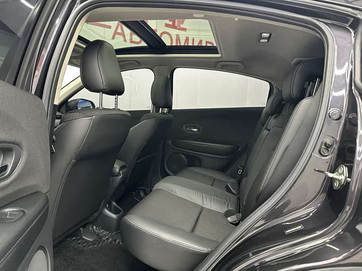 Фото 5 - Honda Vezel