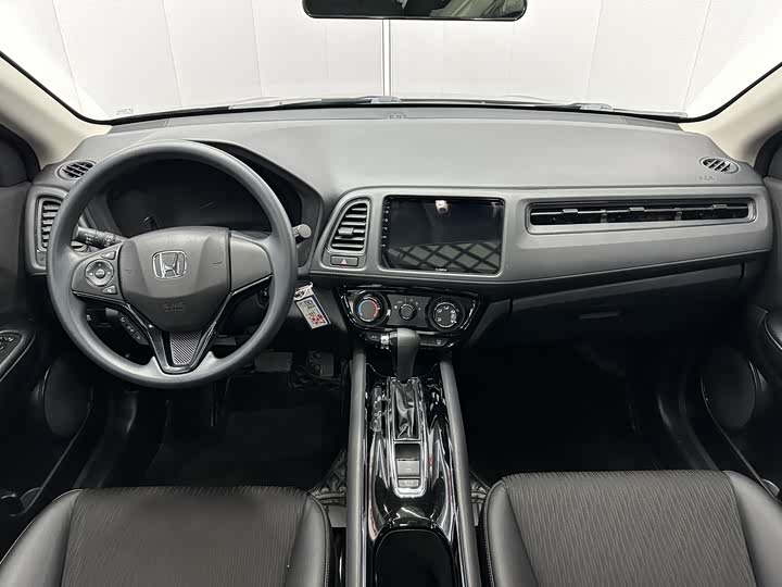 Фото 6 - Honda Vezel