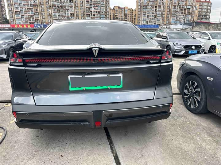 Фото 14 - Changan Deepal SL03