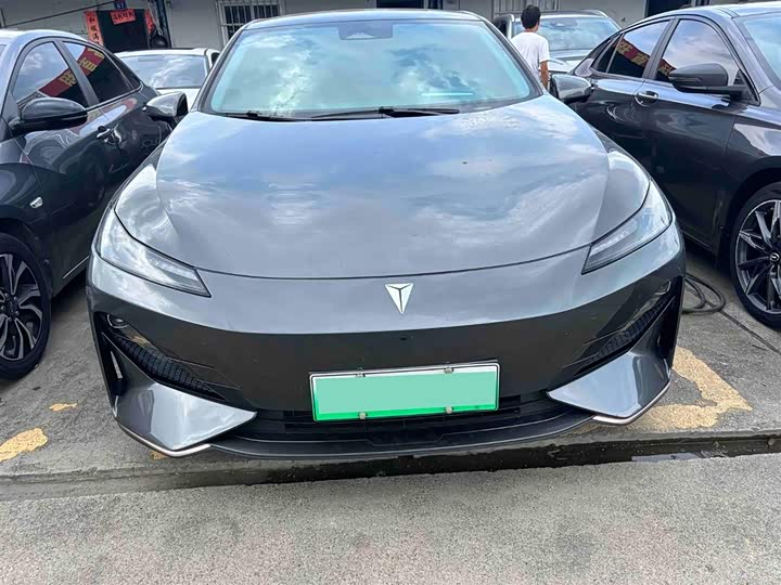 Фото 2 - Changan Deepal SL03