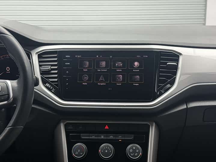 Фото 17 - Volkswagen T-Roc