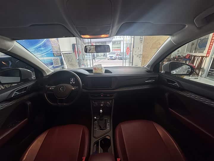 Фото 5 - Volkswagen Tharu