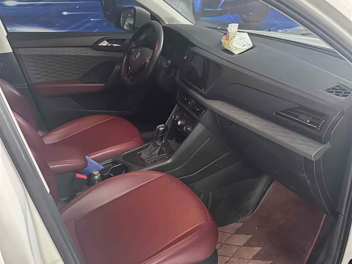 Фото 9 - Volkswagen Tharu