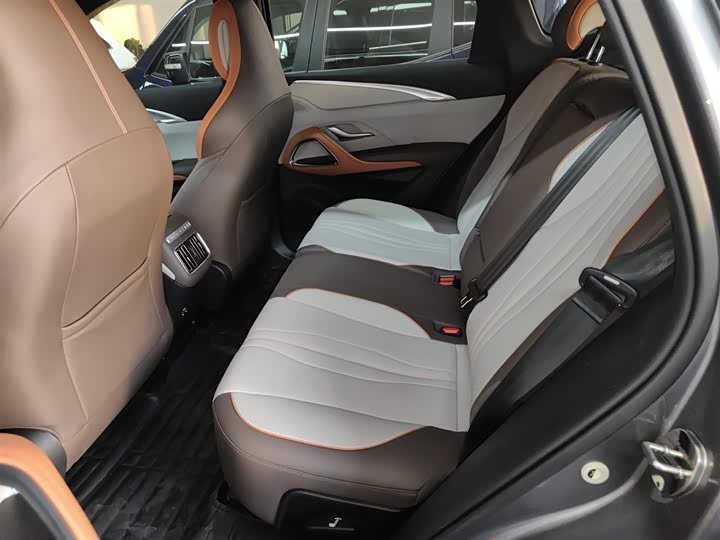 Фото 17 - BYD Song Pro Hybrid