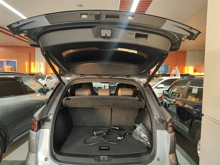 Фото 19 - BYD Song Pro Hybrid