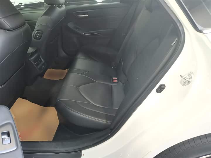 Фото 17 - Toyota Avalon