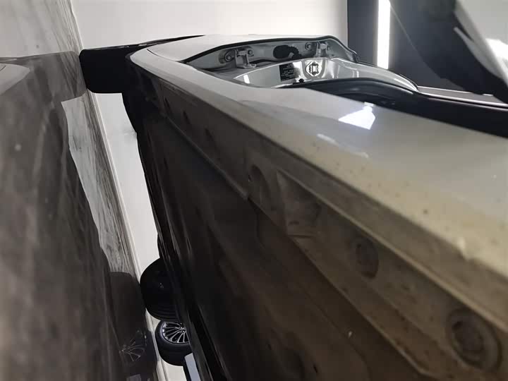 Фото 21 - Toyota Avalon