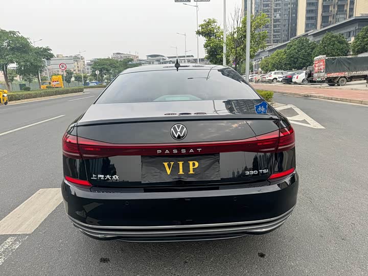 Фото 6 - Volkswagen Passat