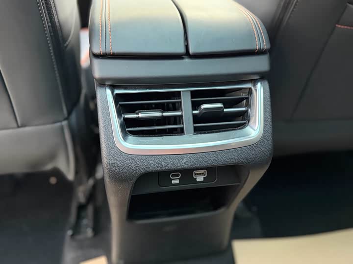 Фото 20 - Haval F7 (Monster)