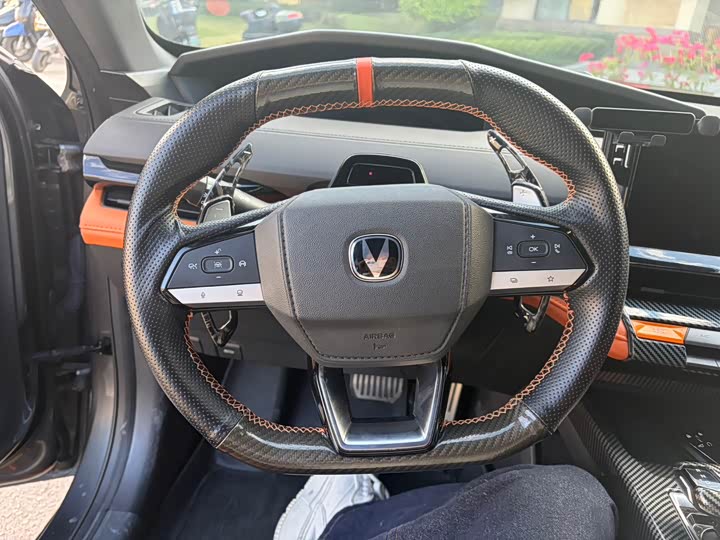 Фото 14 - Changan UNI-V