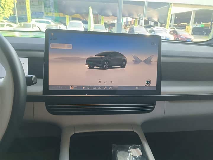 Фото 10 - XPeng G6