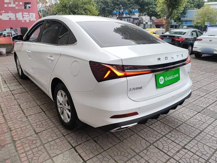 Фото 5 - Roewe i5