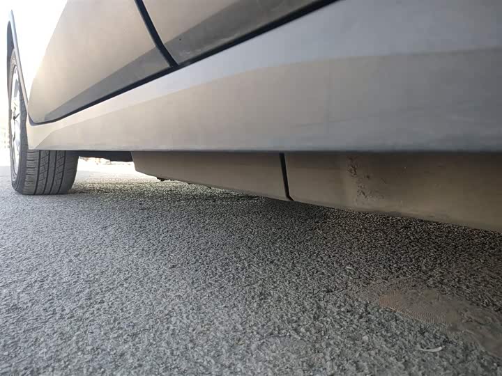 Фото 22 - Toyota C-HR EV