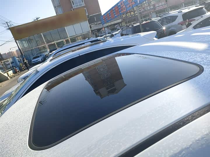 Фото 27 - Toyota C-HR EV