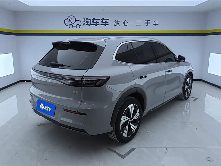 Фото 3 - Geely Galaxy E5