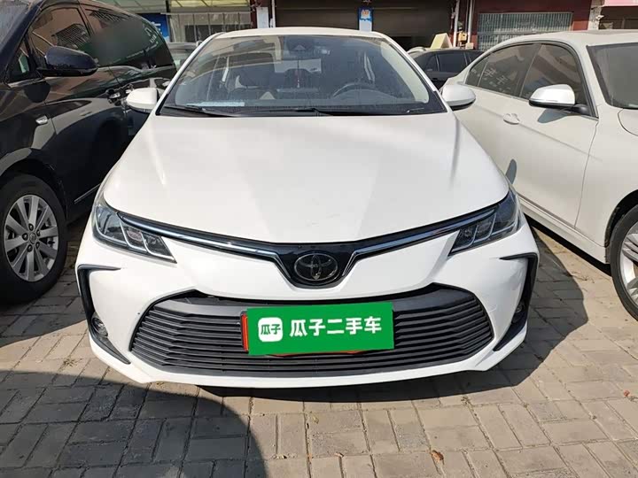 Фото 3 - Toyota Corolla