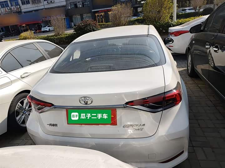 Фото 6 - Toyota Corolla