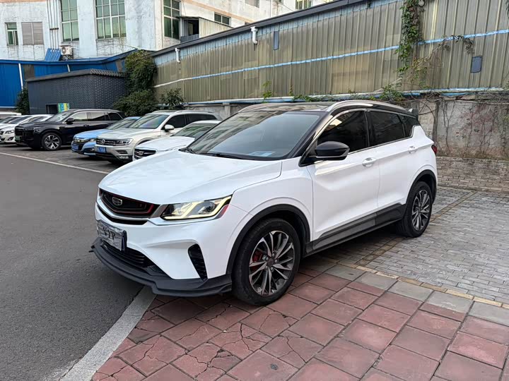 Фото 1 - Geely Coolray