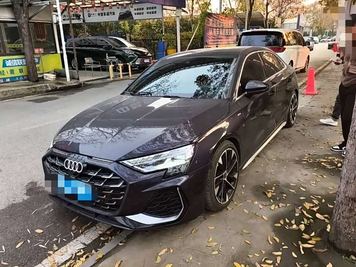 Фото 1 - Audi A3