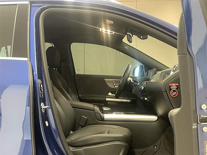 Фото 17 - Mercedes-Benz GLA-Class