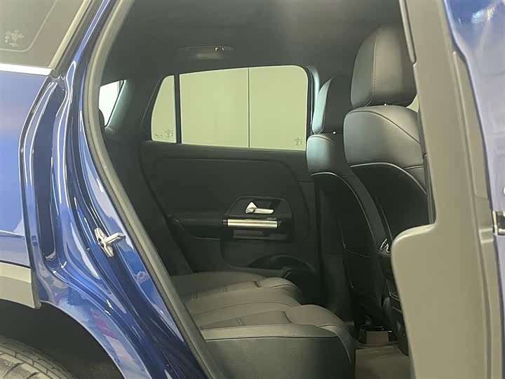 Фото 18 - Mercedes-Benz GLA-Class