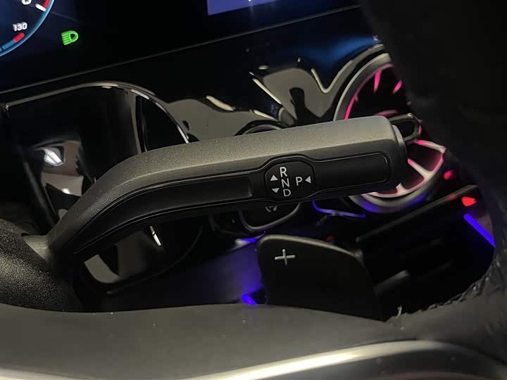 Фото 19 - Mercedes-Benz GLA-Class