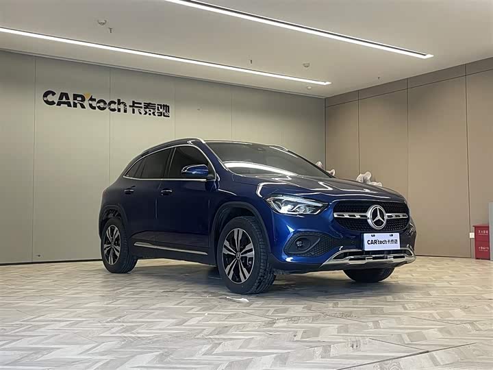 Фото 2 - Mercedes-Benz GLA-Class