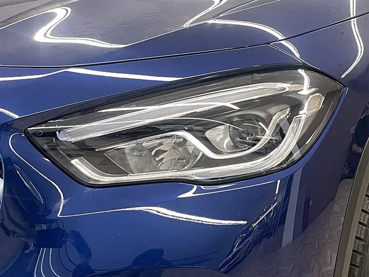 Фото 9 - Mercedes-Benz GLA-Class