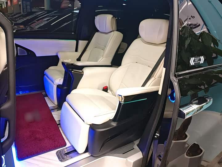 Фото 17 - GAC Trumpchi M8