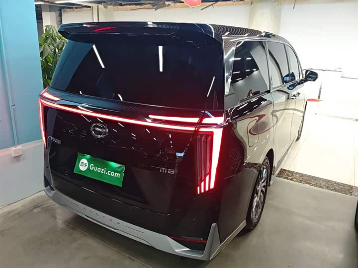 Фото 7 - GAC Trumpchi M8