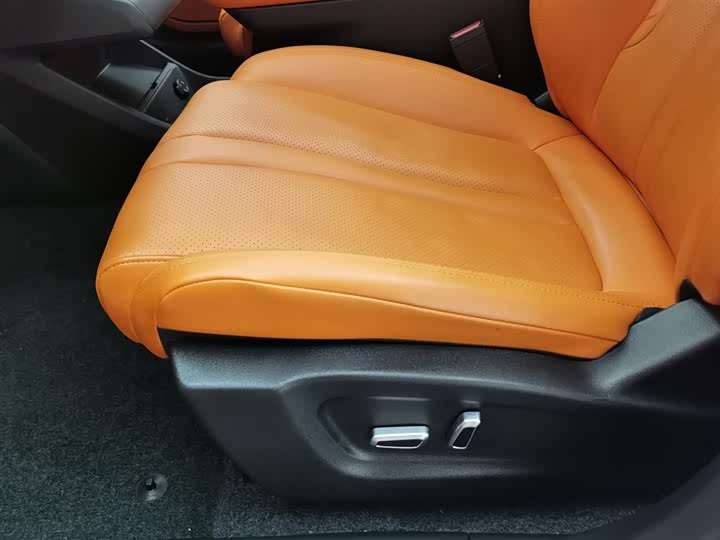 Фото 20 - Dongfeng Aeolus L7