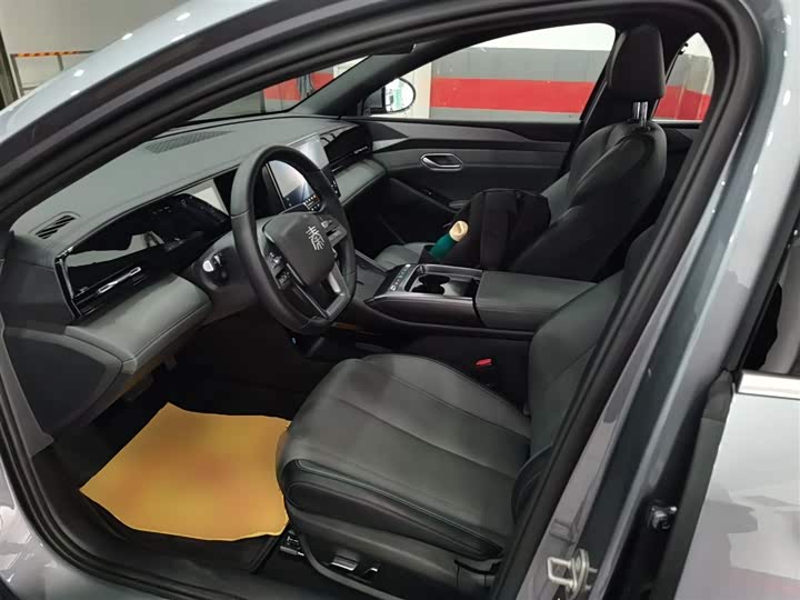 Фото 15 - BYD Qin L