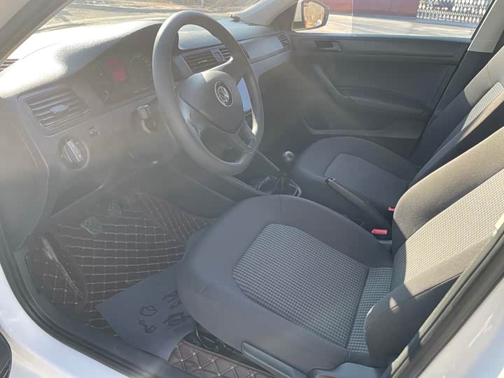 Фото 4 - Volkswagen Santana