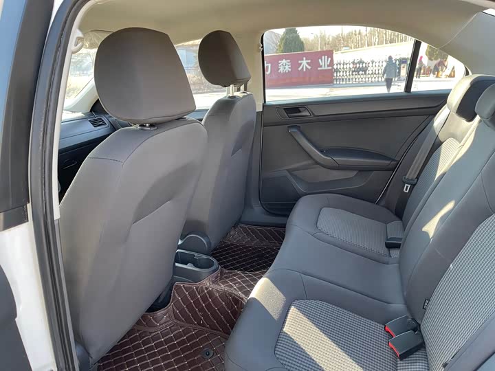 Фото 5 - Volkswagen Santana