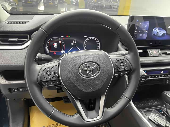 Фото 7 - Toyota Wildlander