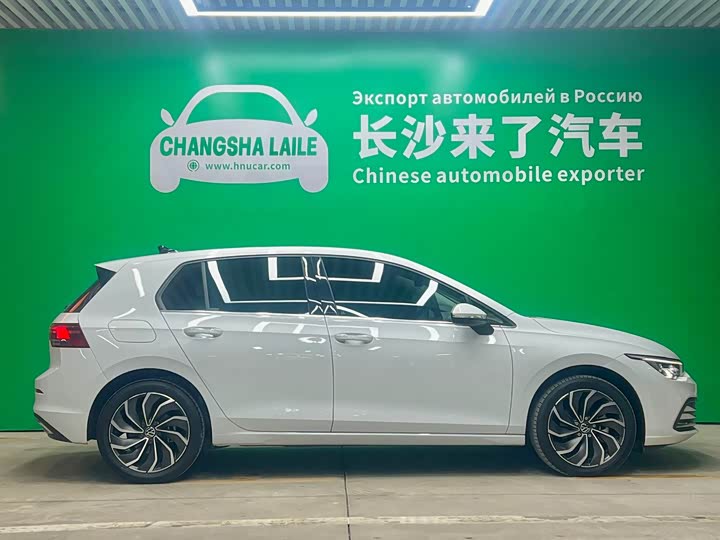 Фото 7 - Volkswagen Golf