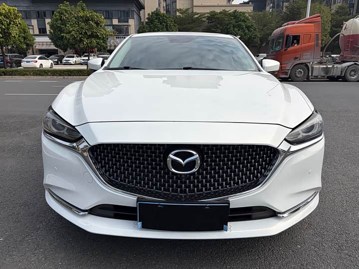 Фото 2 - Mazda Atenza